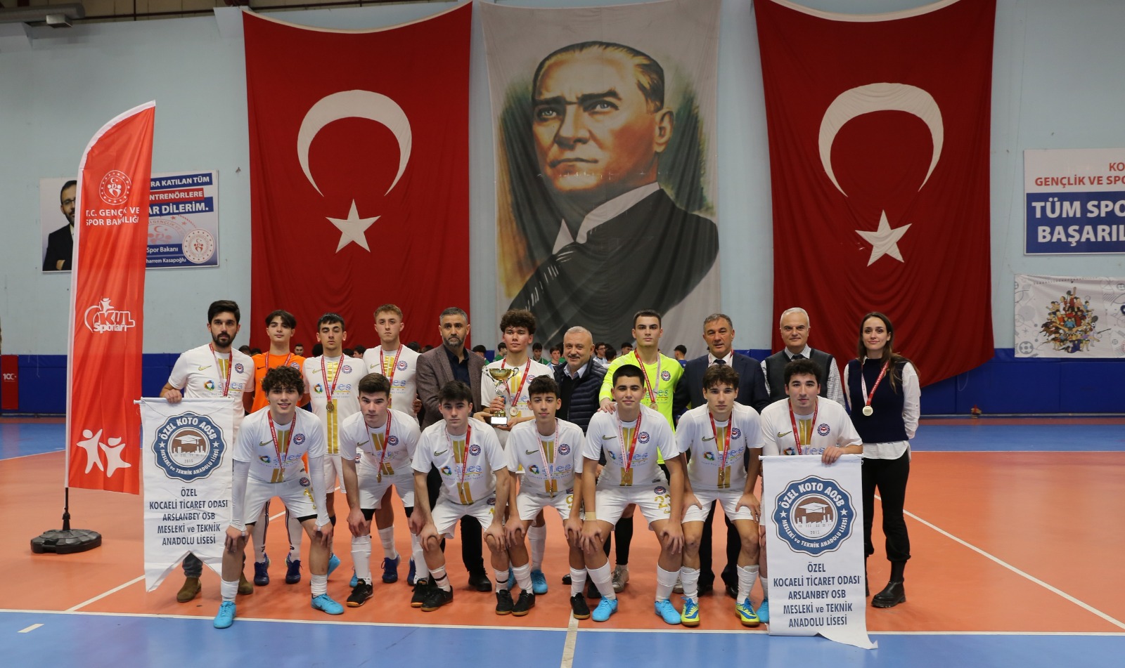 Futsalda en büyük KOTO Teknik Koleji! - Resim : 4