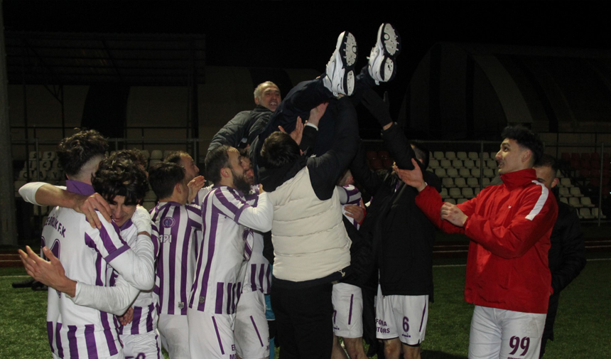 Gebze Birlik tarih yazdı! 1 yıl önce 2. Amatör Lig’deydi… Şimdi SÜPERLER!