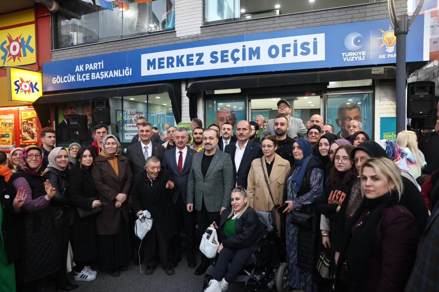 Miting gibi seçim ofisi açılışı - Resim : 1