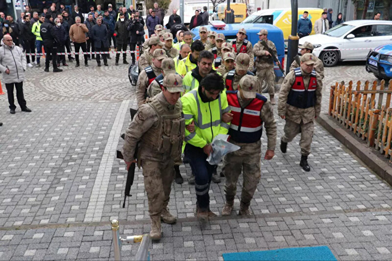 Göçük altında kalan işçilerin kimlikleri belli oldu! Şüpheliler böyle görüntülendi - Resim : 2