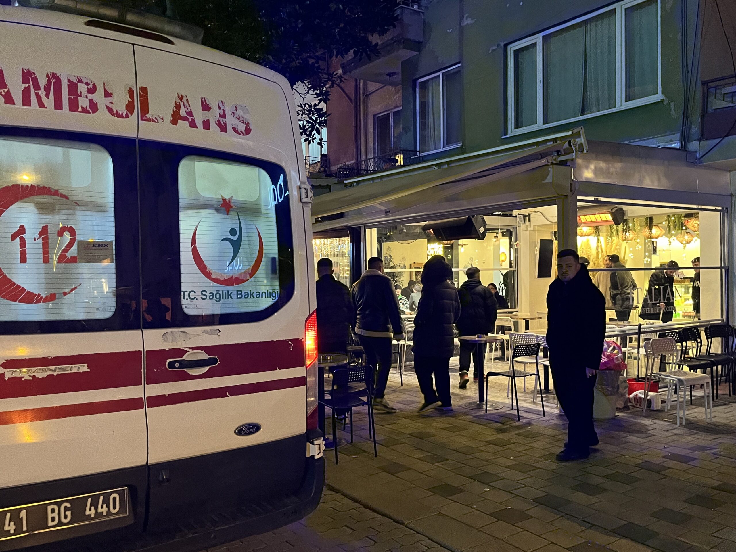 Kocaeli haber- Kafede küfür etti kavgası: Yaralılar var! - Resim : 1