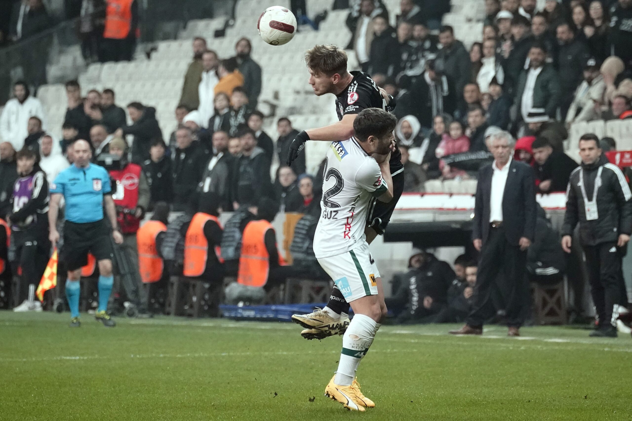 Beşiktaş kupada yarı finale yükseldi "2-0" - Resim : 3