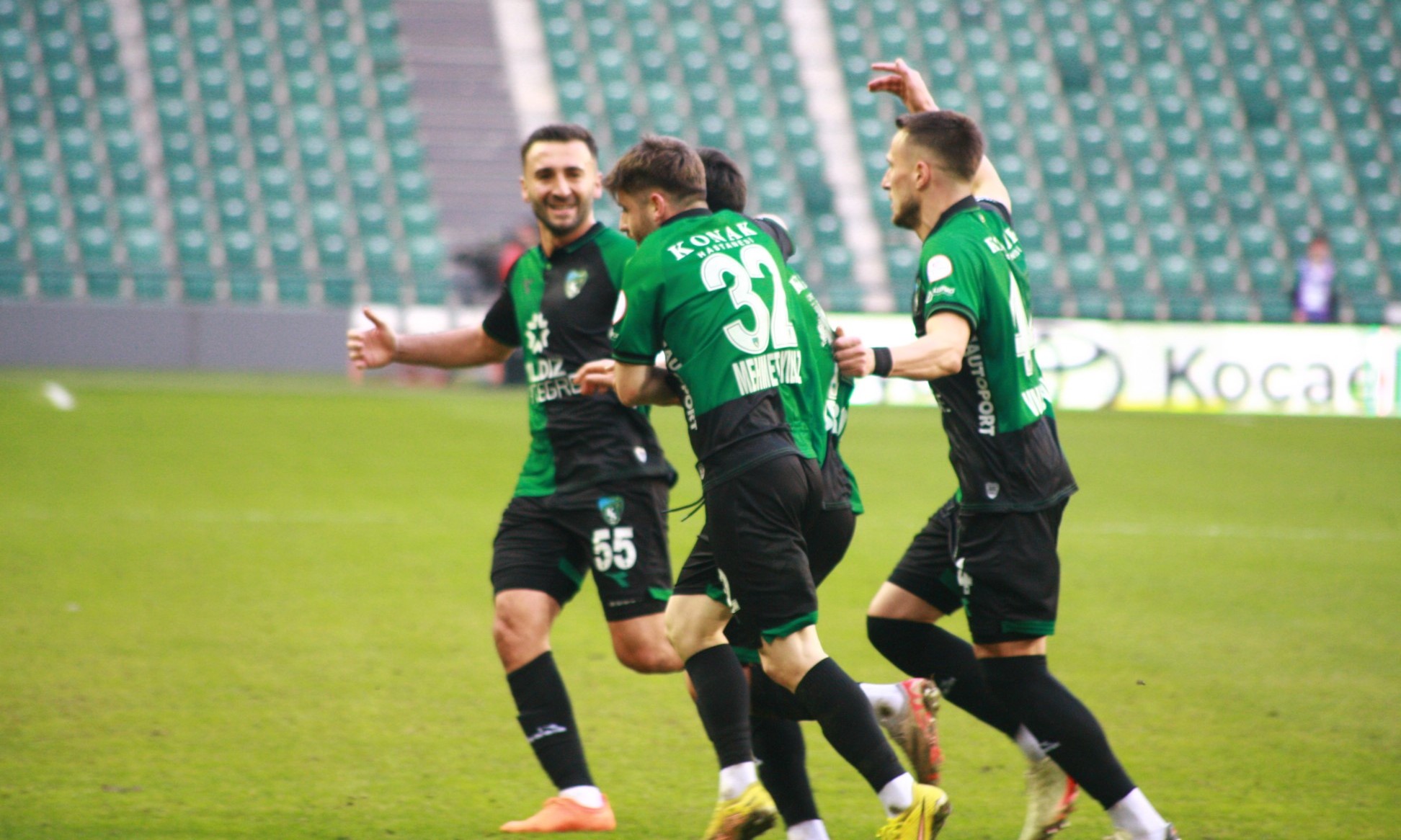 Kocaelispor – Adanaspor: 1-0 “Bülent Badiş – Foto Galeri” - Resim : 34