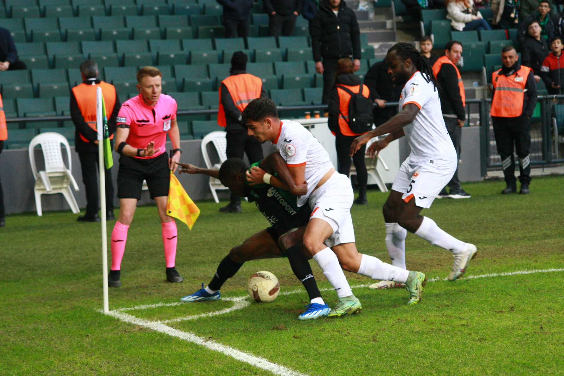 Kocaelispor – Adanaspor: 1-0 “Bülent Badiş – Foto Galeri” - Resim : 53