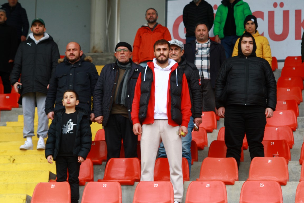 Gölcükspor - Uzunköprüspor: 0-0 "BAL Maçı - Foto Galeri Bülent Badiş" - Resim : 3