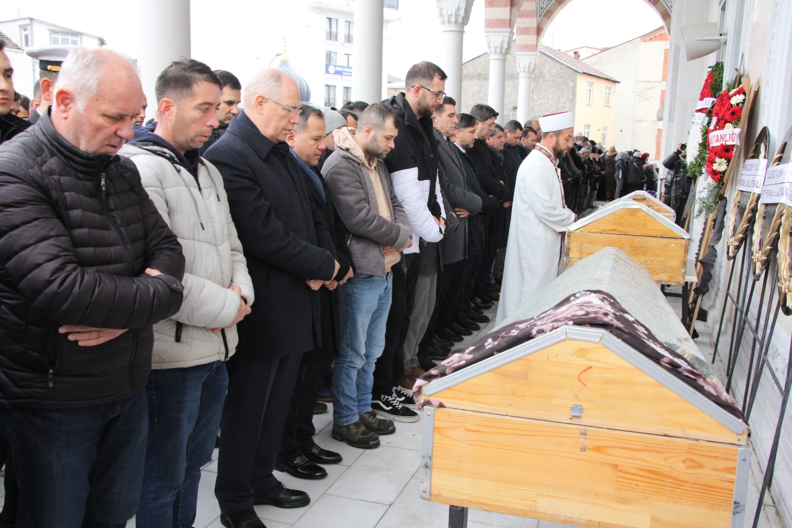 Dede ve torunu son yolculuğuna uğurlandı - Resim : 6