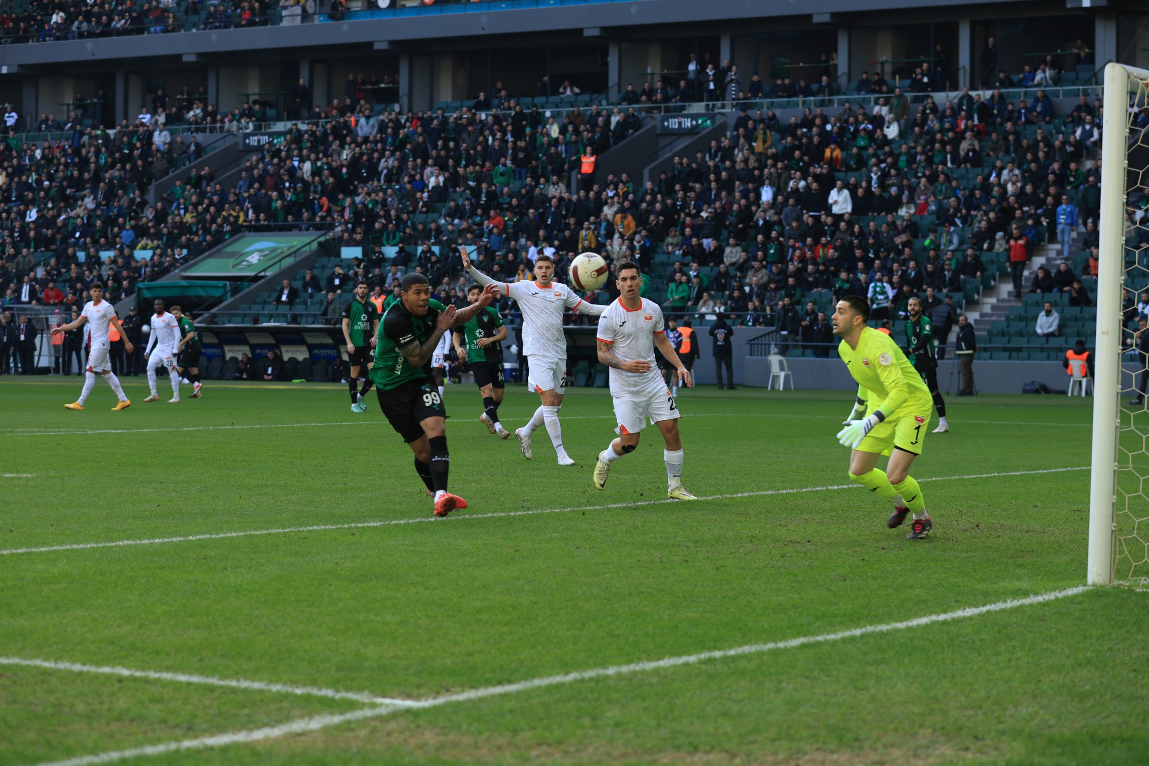 Tek attık 3 aldık! “1-0” - Resim : 7