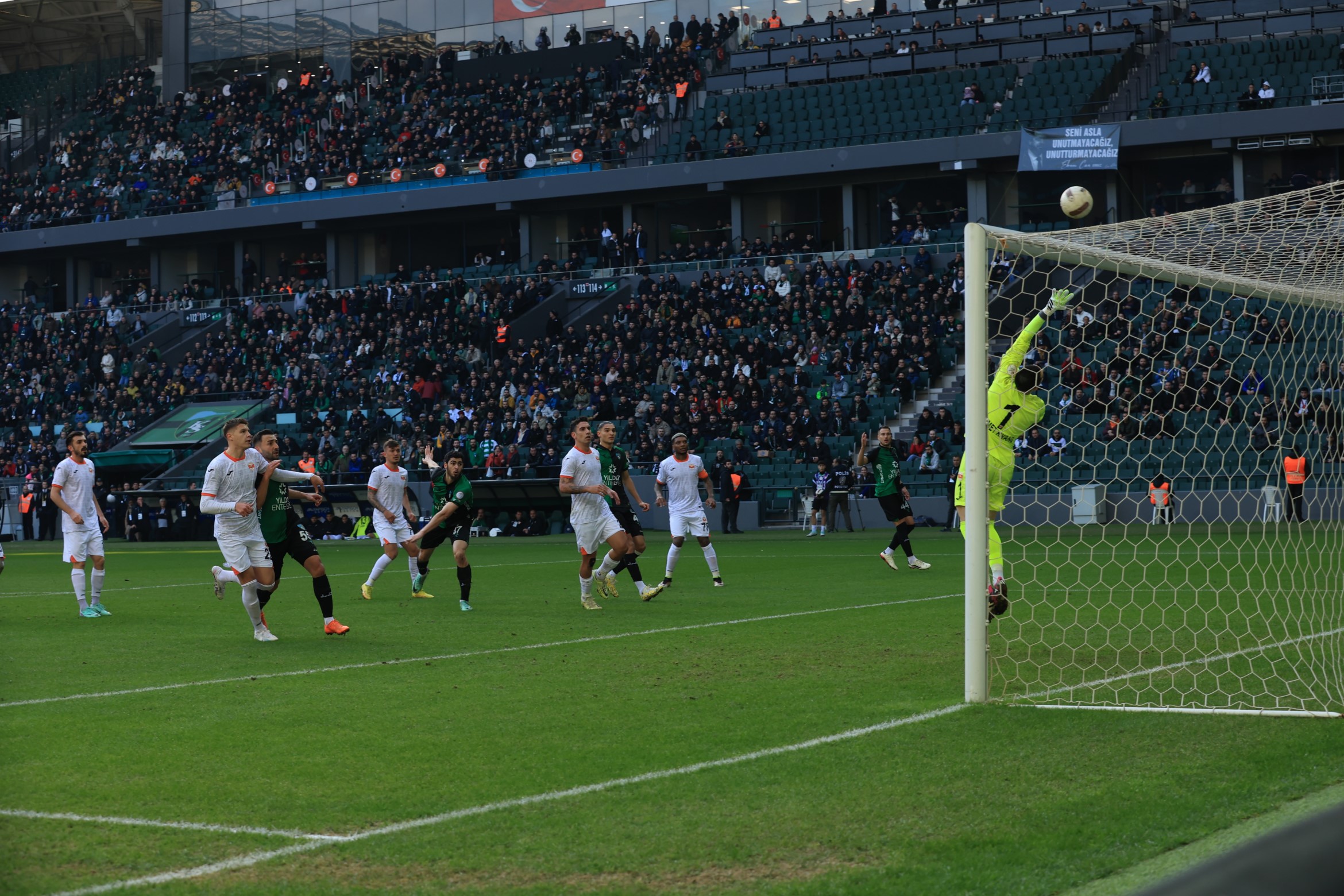 Tek attık 3 aldık! “1-0” - Resim : 2