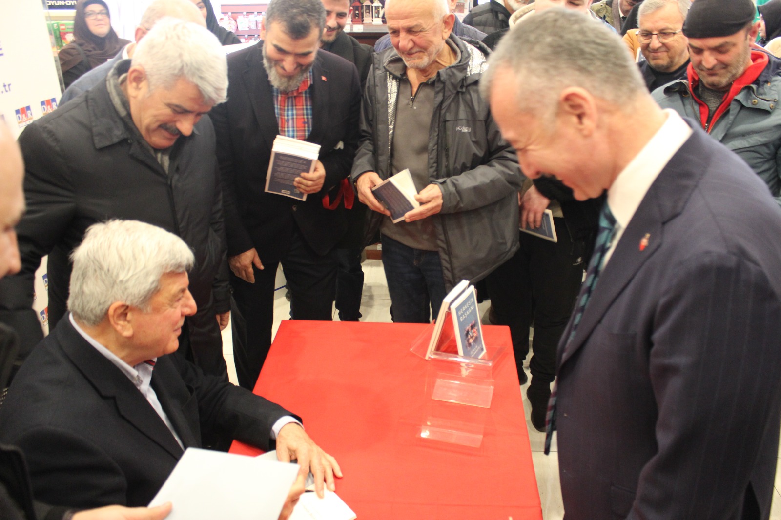 'Herkesin Başkanına' AK Partililer akın etti! - Resim : 2