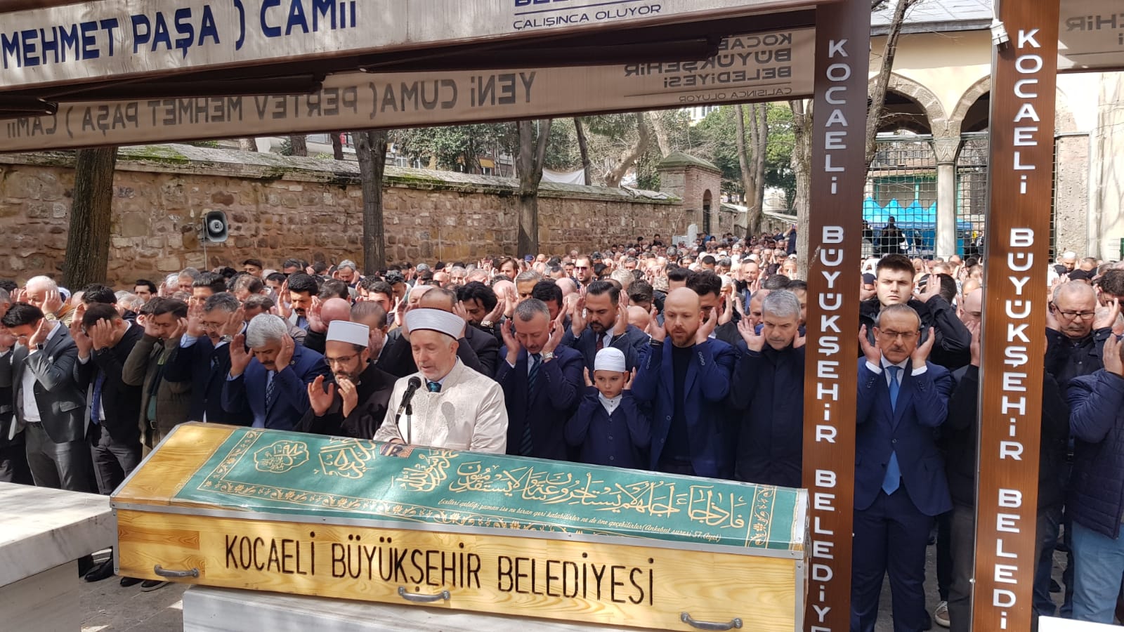 Cumhurbaşkanının dünürünün babası son yolculuğuna uğurlandı - Resim : 6