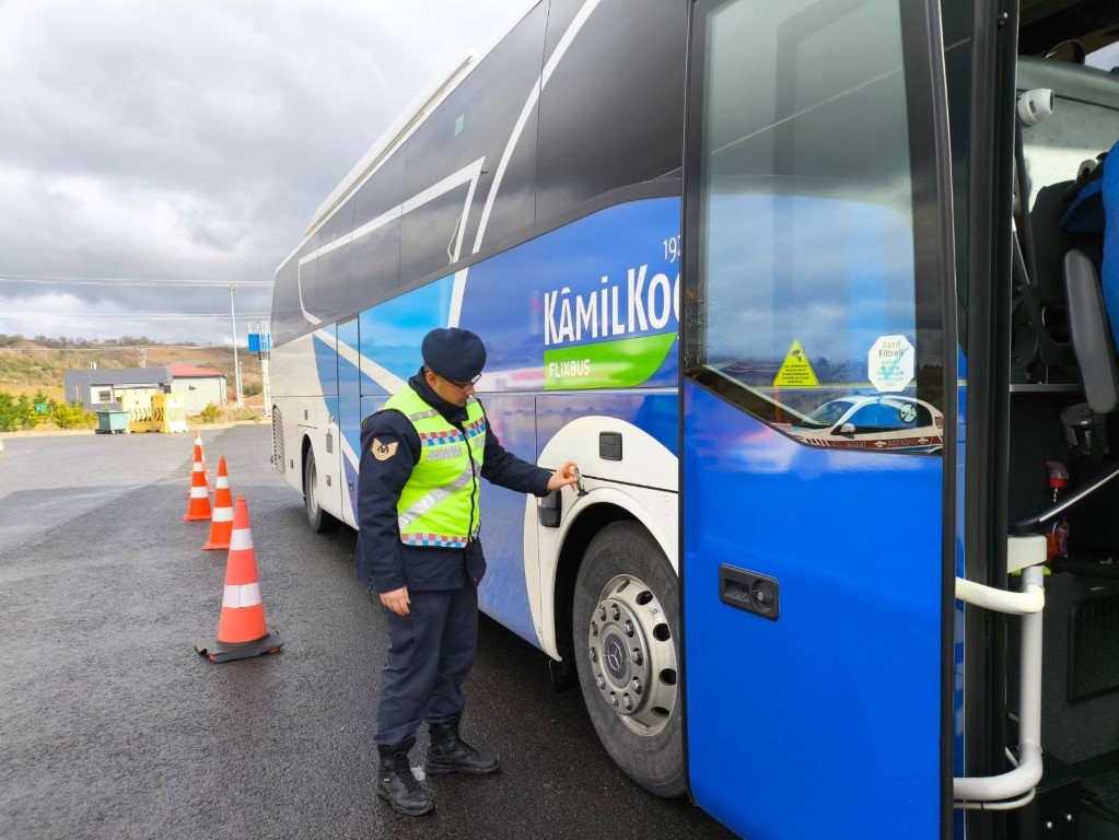 128 kazada 61 kişi yaralandı, 1 kişi öldü - Resim : 1