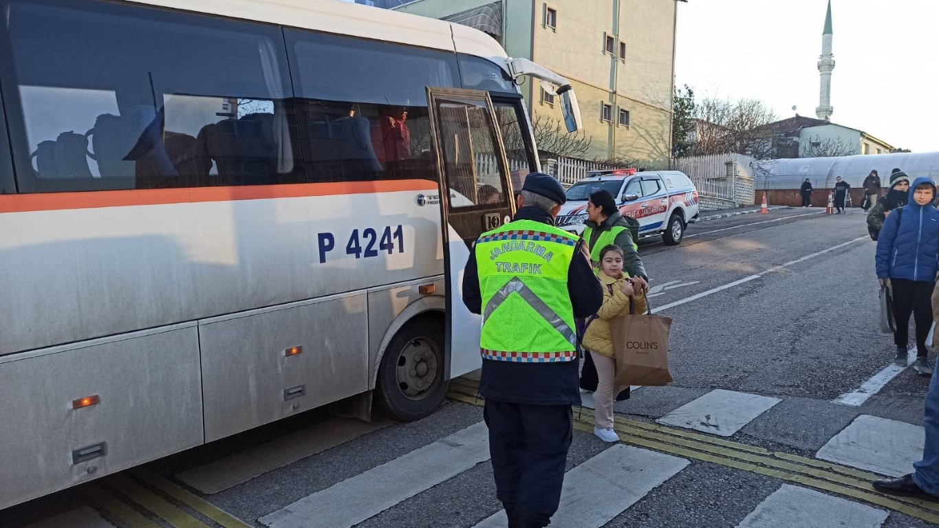 128 kazada 61 kişi yaralandı, 1 kişi öldü - Resim : 3