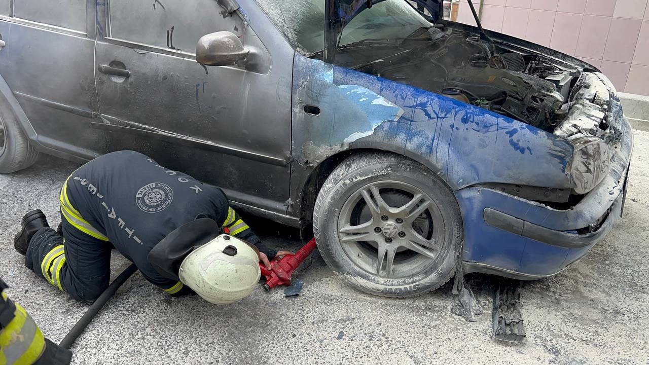 Gebze'de otomobil alev topuna döndü! - Resim : 2