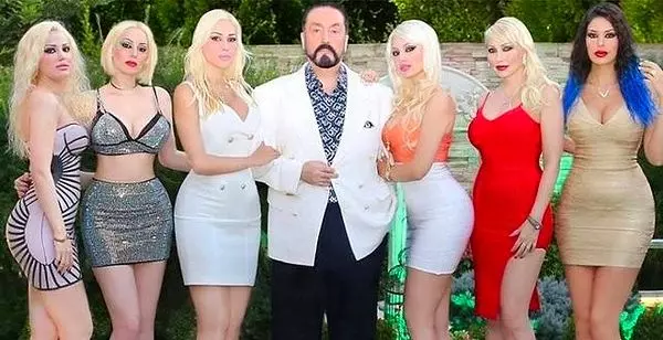 O fotoğrafta dikkatten kaçan detaylar! Adnan Oktar ne mesaj verdi? - Resim : 2