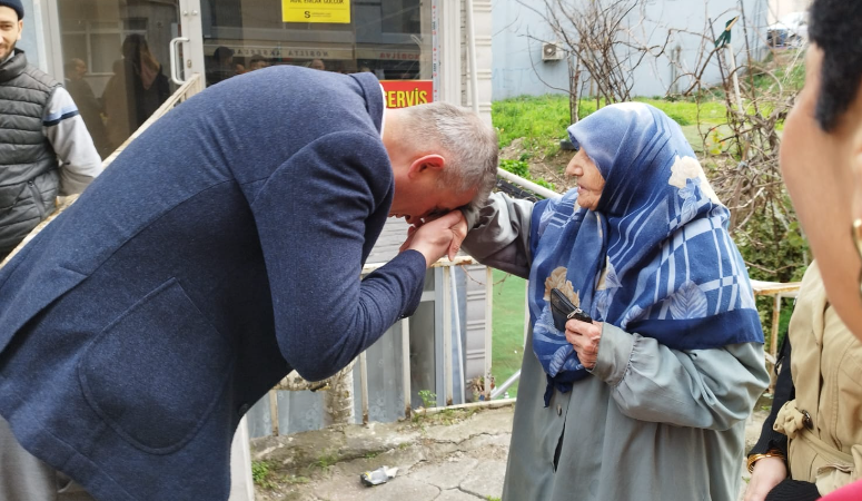 Gölcük Belediye Başkanı ve