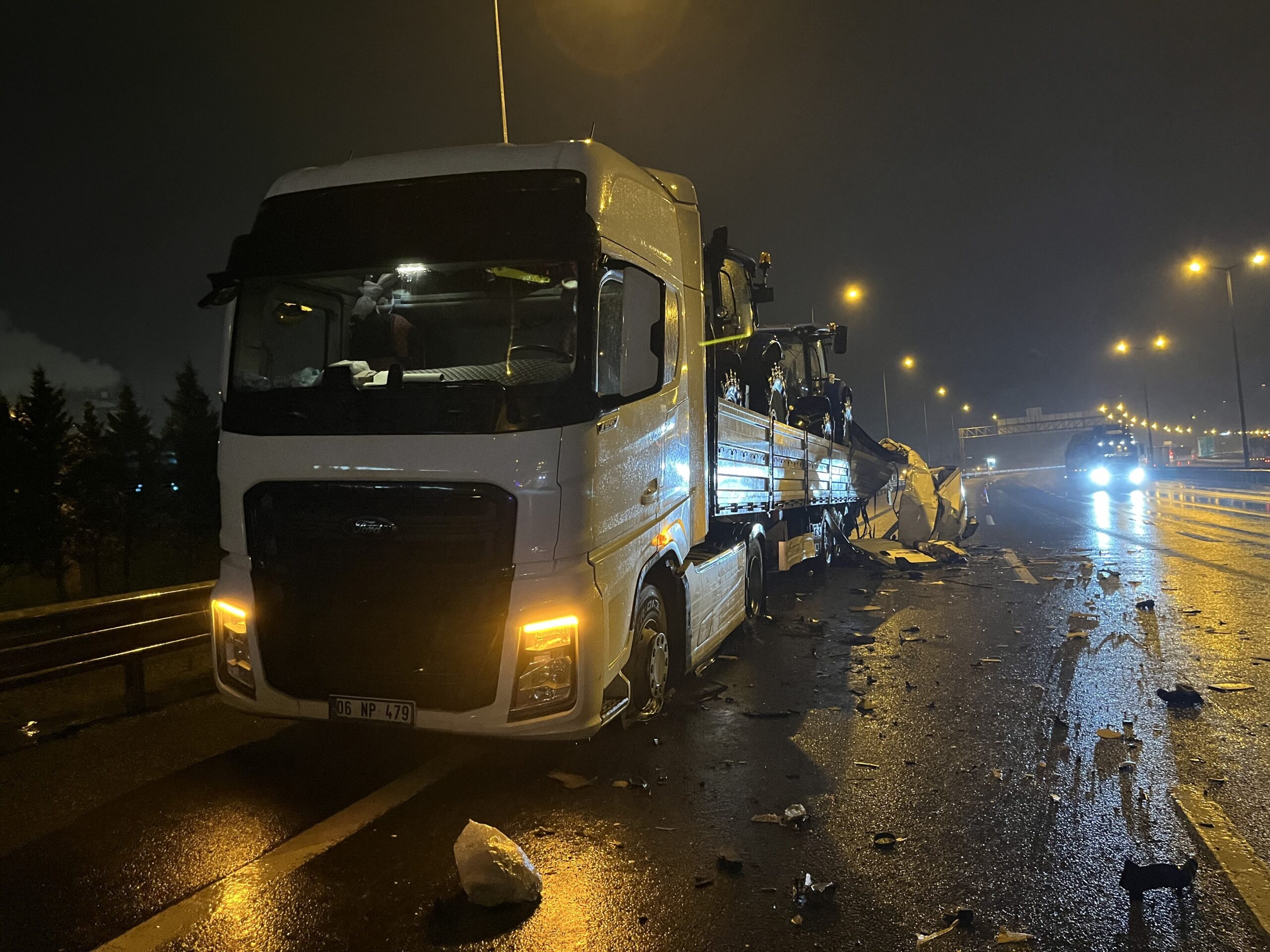 Panelvan ikiye bölünmüştü: Acı haber geldi! - Resim : 2