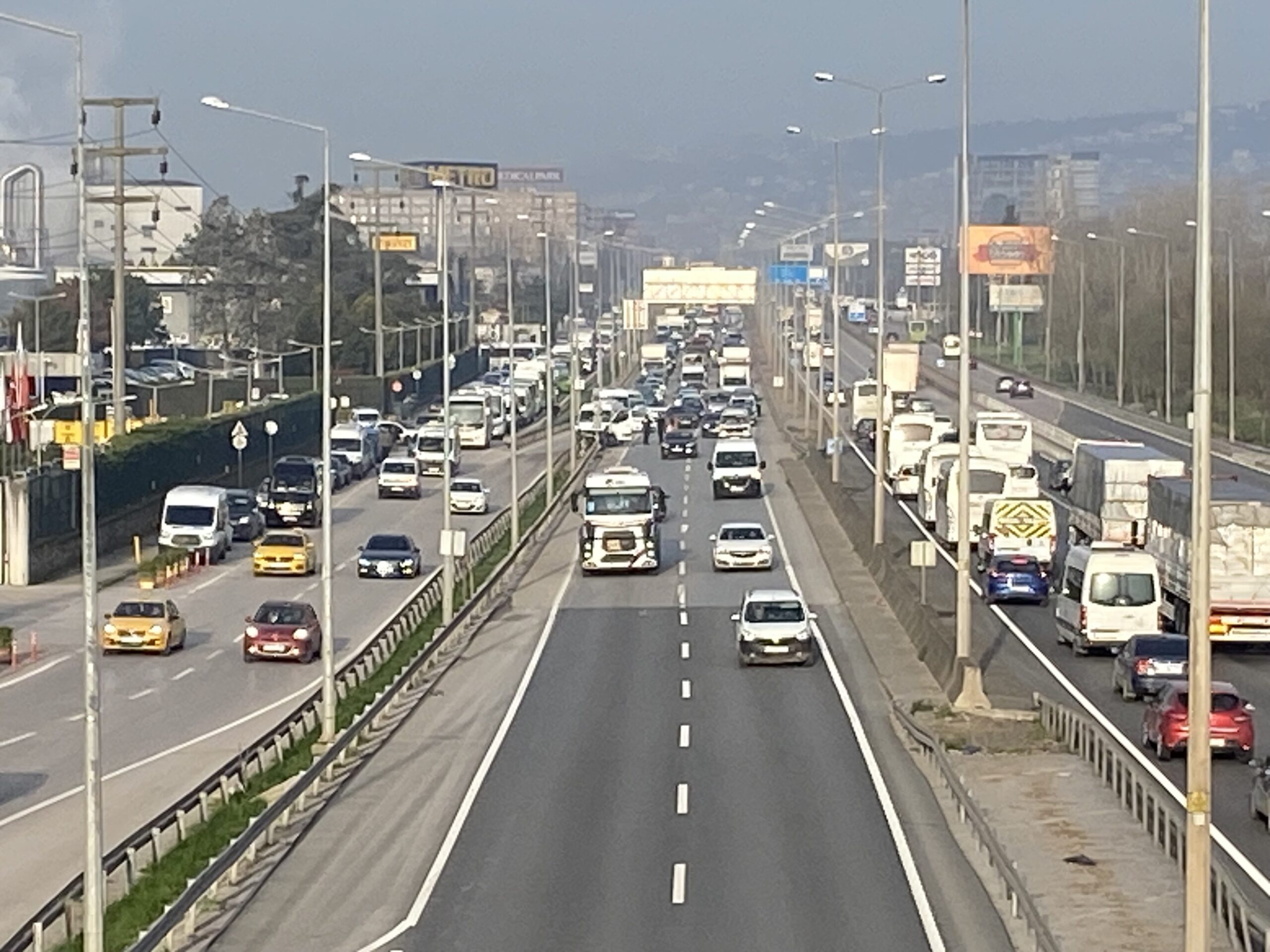 Korkunç kaza: Sürücünün bacağı koptu - Resim : 4