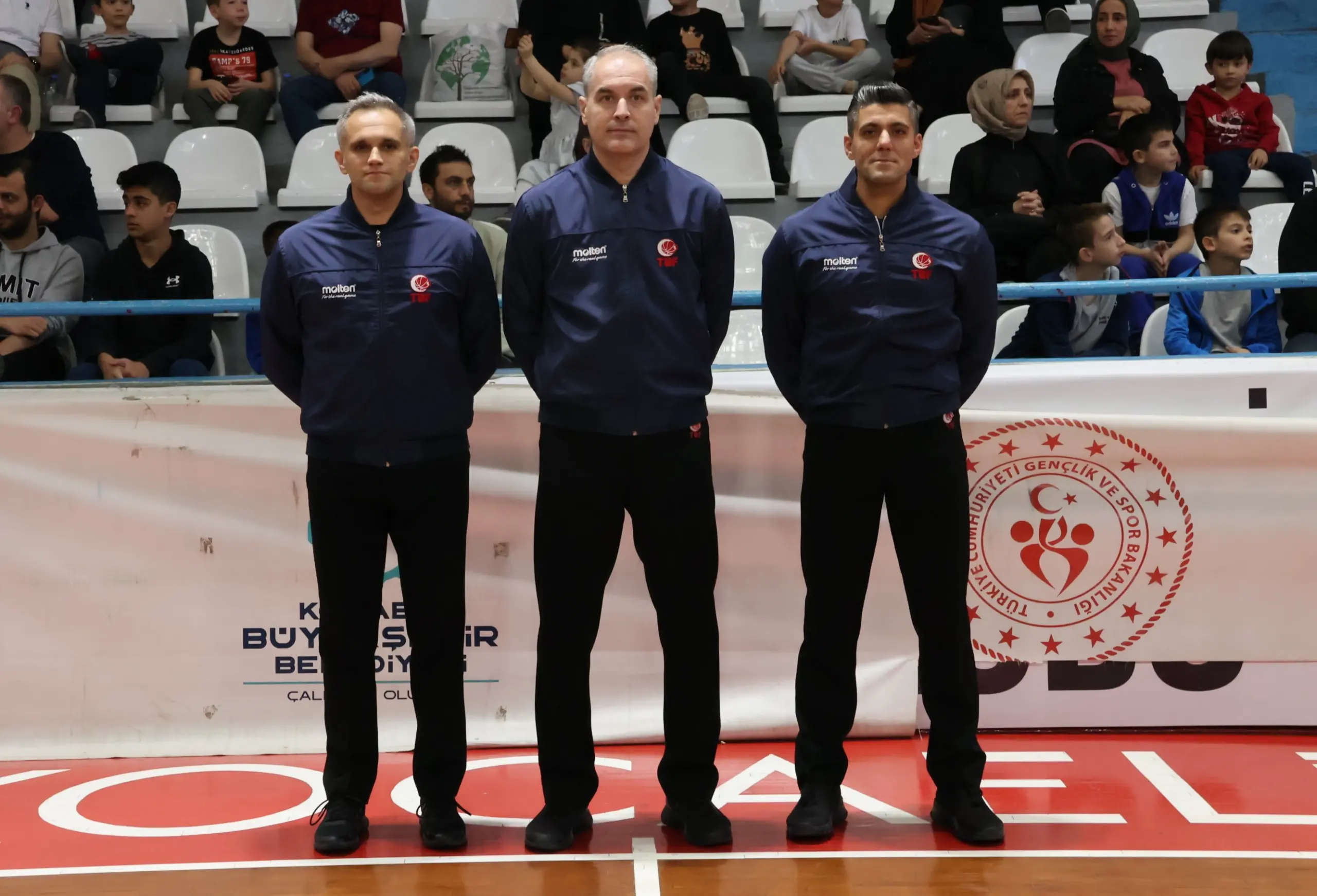 Kağıtspor serbest atış kurbanı! “82-85” - Resim : 4