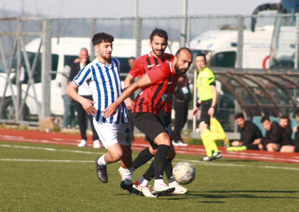 Yuvacıkspor - Gölcükspor: 1-3 "BAL maçı - Foto Galeri - Bülent Badiş" - Resim : 21