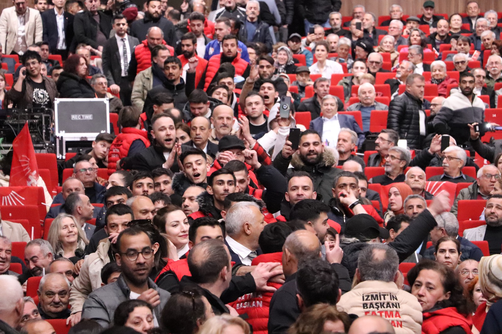 Sarı; ‘Kocaeli’yi Büyükakın’dan kurtarmak için yola çıktık’ - Resim : 10