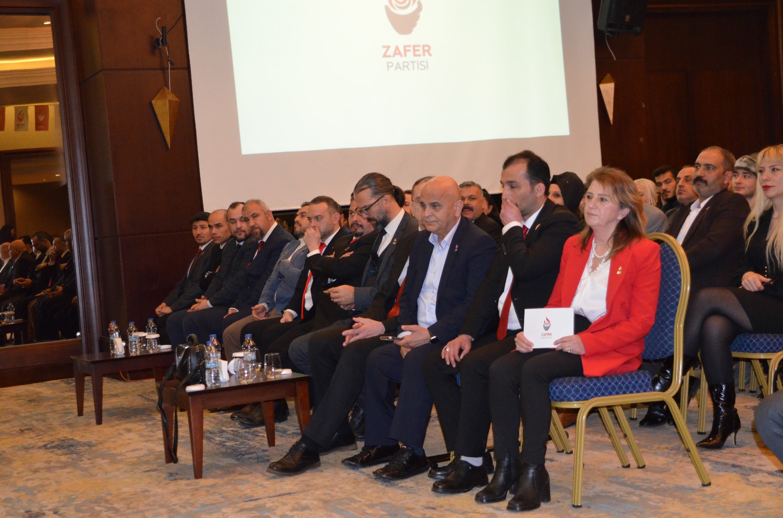 Aday tanıtım toplantısında konuşan Özdağ: “Kocaeli’de Türk Milleti’ne hak ettiği değeri vereceğiz” - Resim : 5