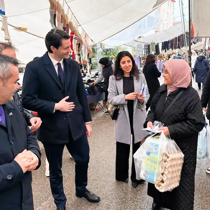 Baturman ilçe başkan adayları ile sahada - Resim : 1