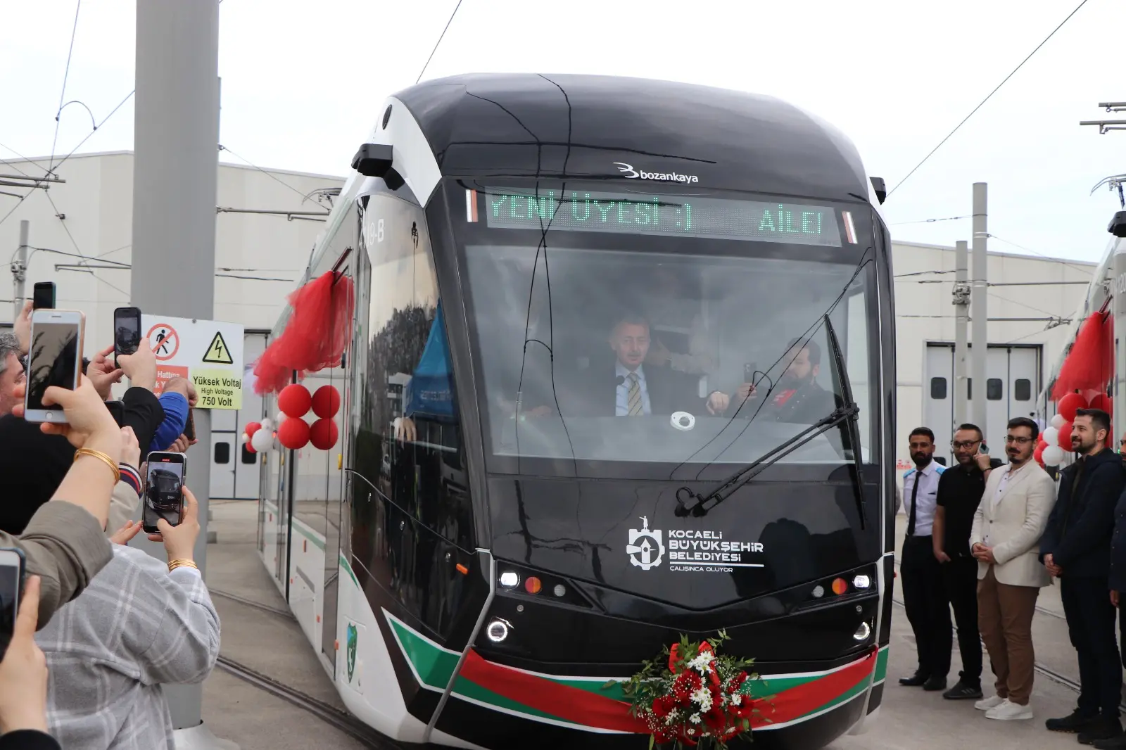 İşte Kocaeli’nin tramvay araçları! Çift tramvay o tarihte hizmete girecek - Resim : 3