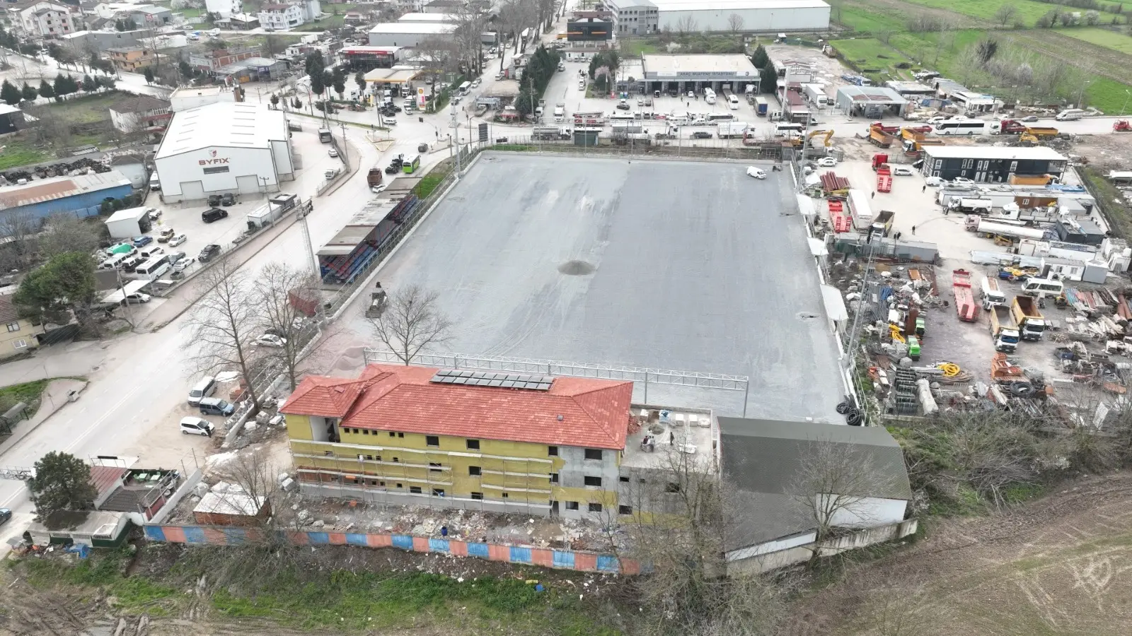 Yakup Altun Stadı’nda sıra sentetik çimde - Resim : 2