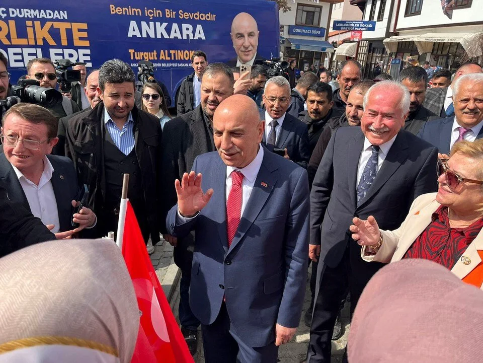 Altınok:"Anketlerin birinde 3 diğerinde 4 puan öndeyiz" - Resim : 3