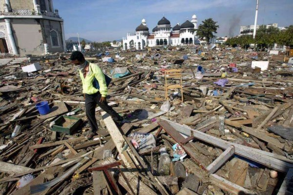 O ülkede korkutan deprem! - Resim : 3