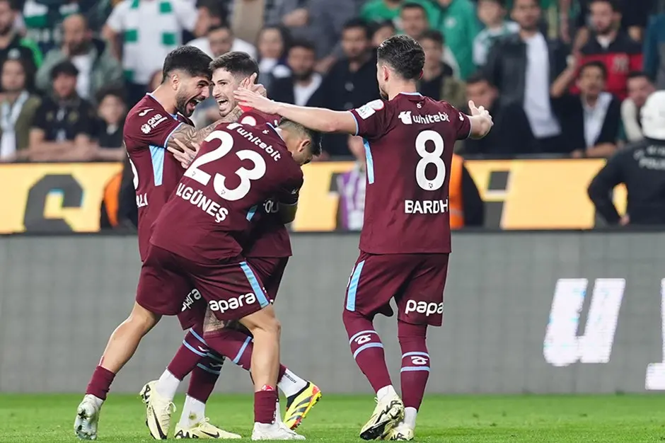 TRABZONSPOR - SİVASSPOR MAÇI İLK 11 BELLİ OLDU: Trabzonspor Sivasspor Maçı Saat Kaçta, Hangi Kanalda? Sivasspor Trabzonspor Maçı Şifresiz Mi? - Resim : 1