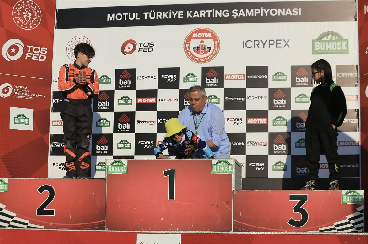 Karting yarışları Kocaeli'de başladı - Resim : 4