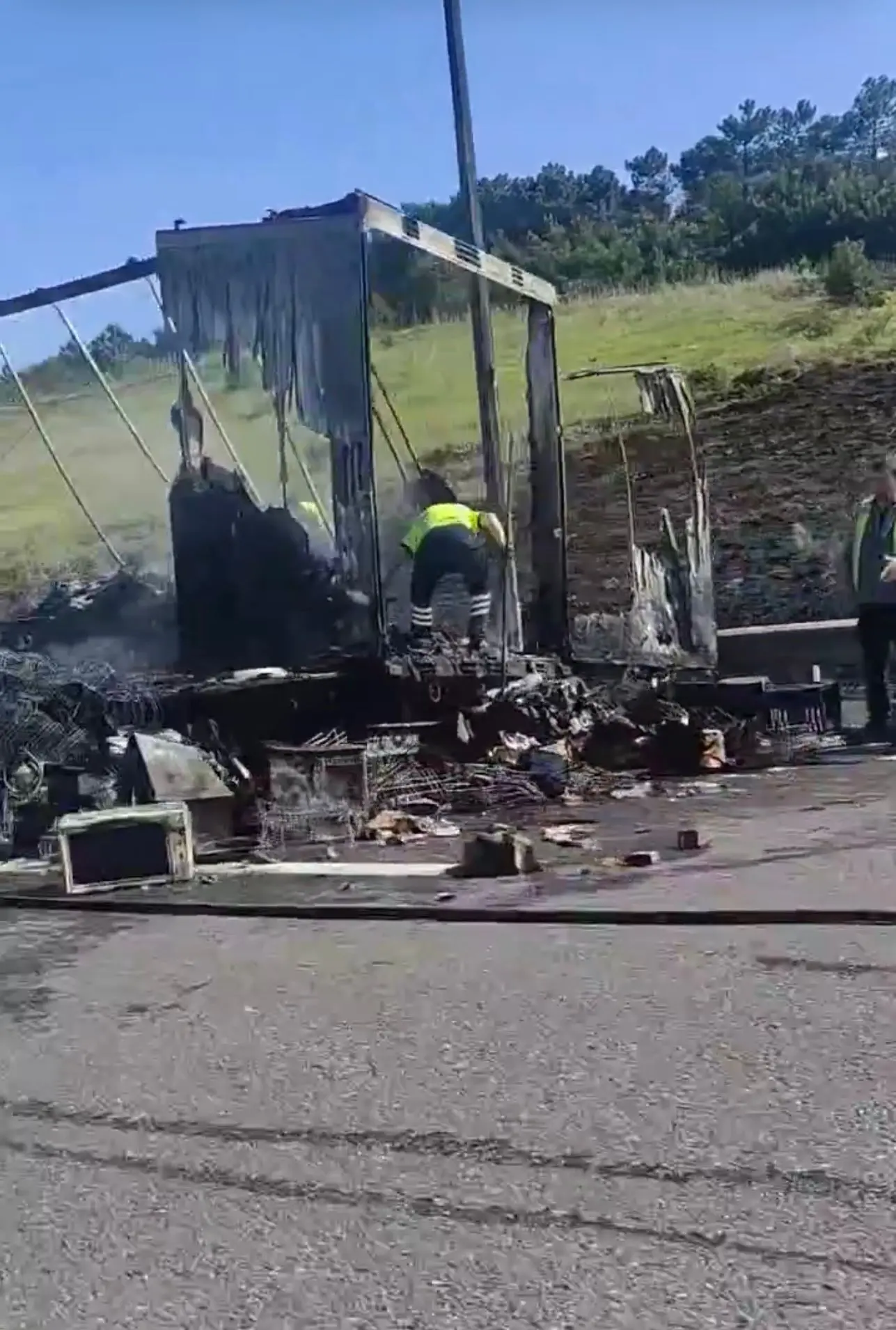 Kuzey Marmara'da korkunç dakikalar: TIR alev topuna döndü - Resim : 6