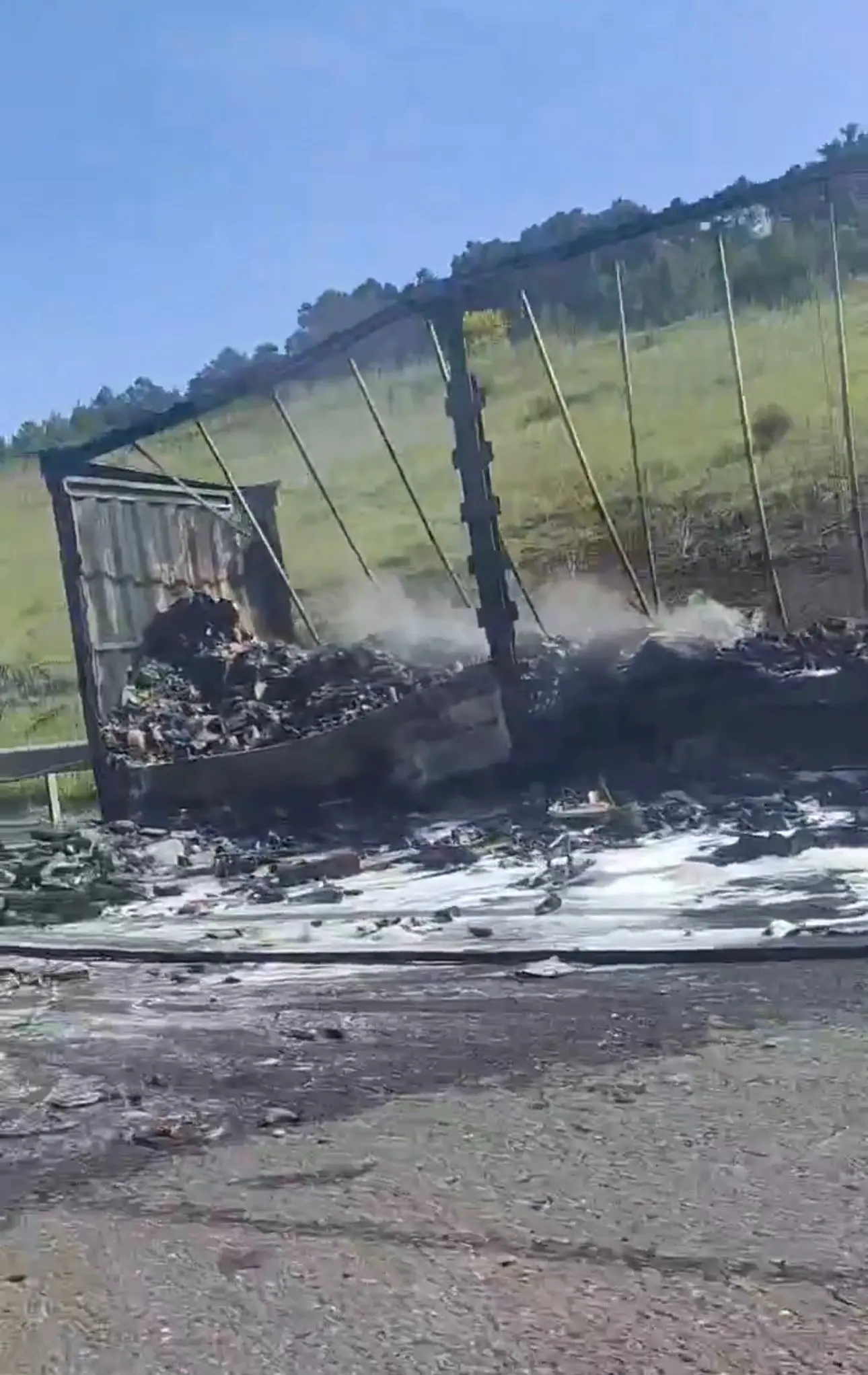 Kuzey Marmara'da korkunç dakikalar: TIR alev topuna döndü - Resim : 8