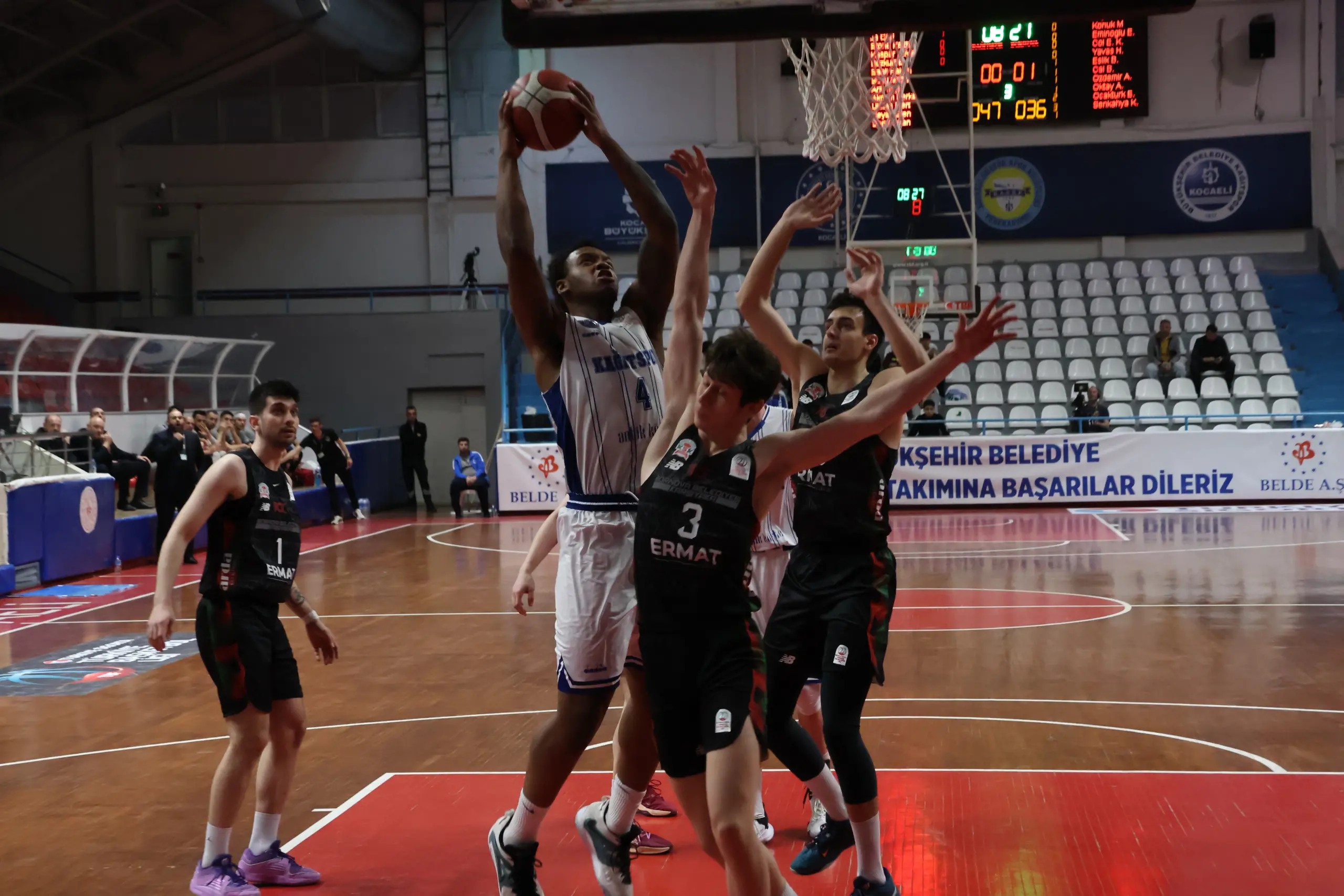 Kağıtspor'dan çok kritik galibiyet: "98-72" - Resim : 12