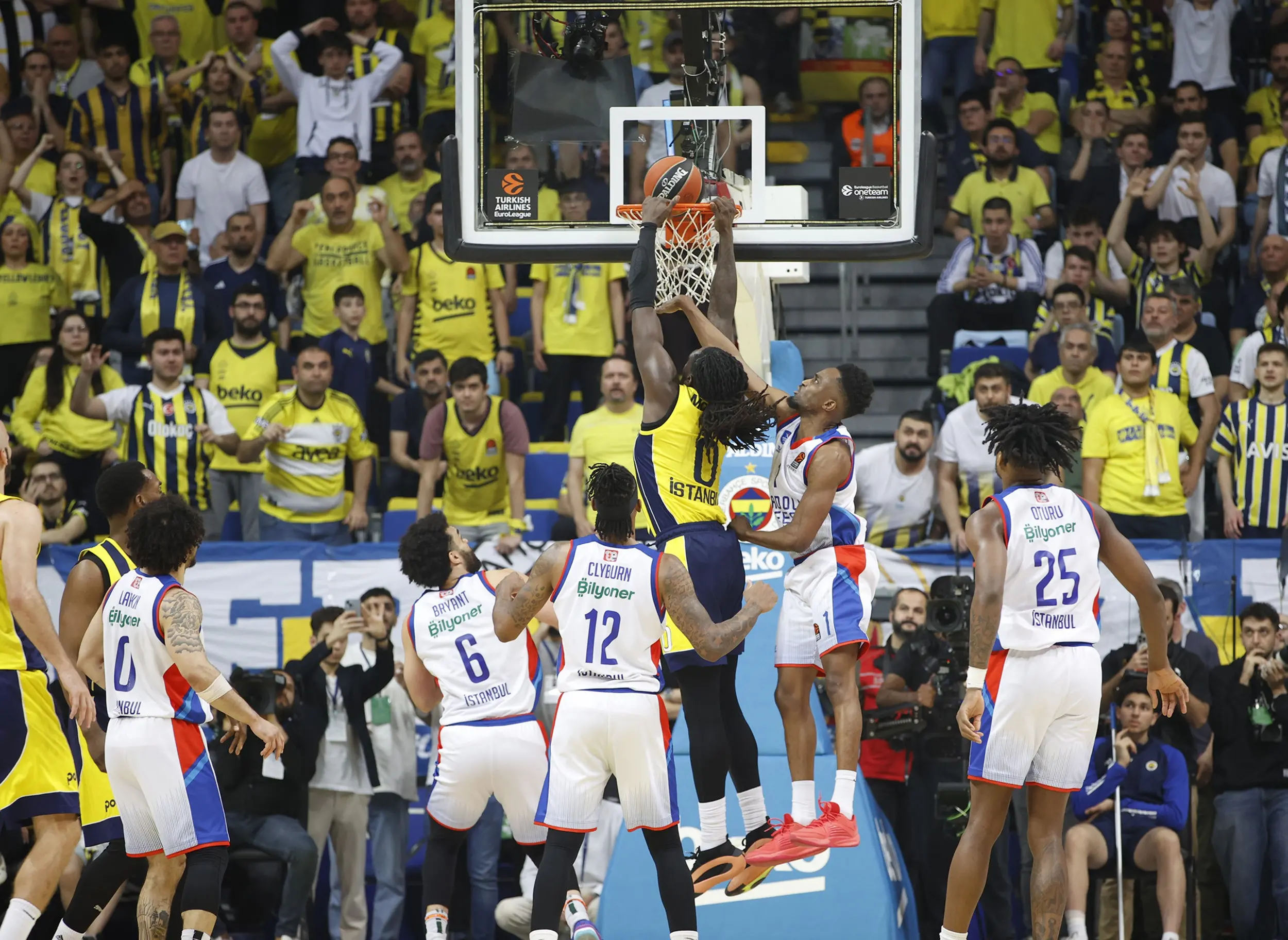 Anadolu Efes "Devam" dedi! "80-82" - Resim : 2