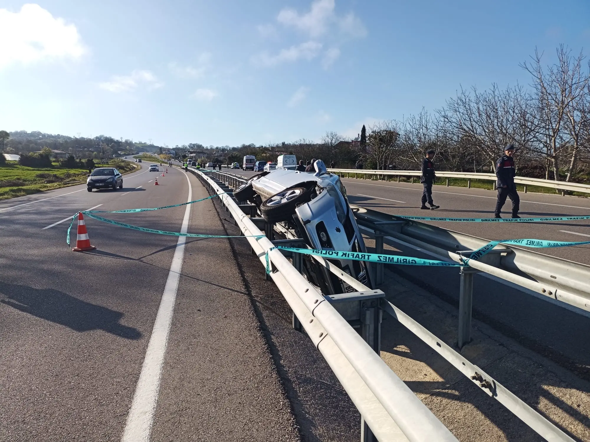 Trafik kazası 5 yaşındaki çocuğun canını aldı! - Resim : 1