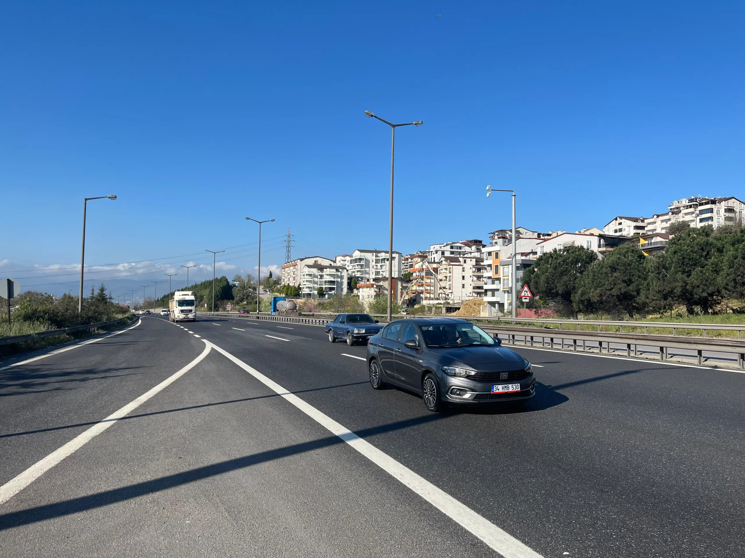 TEM'de tatilin üçüncü gününde trafik akıcı seyrediyor - Resim : 4