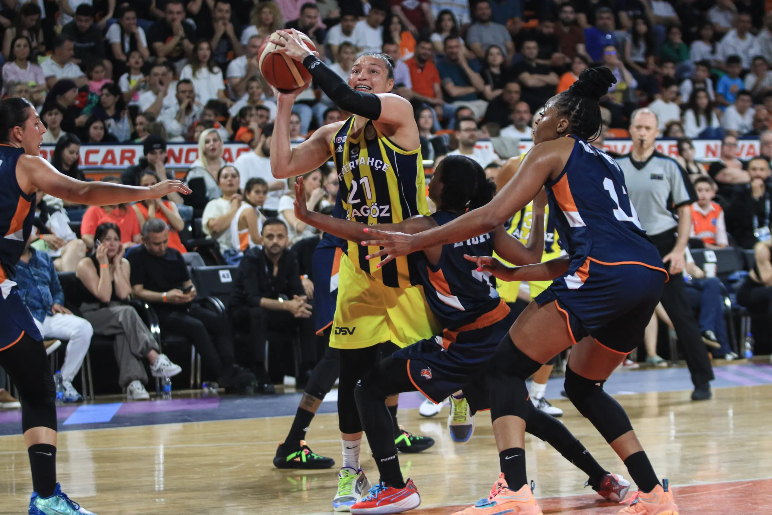 Fenerbahçe Kadınlar 3. kez finalde! - Resim : 3