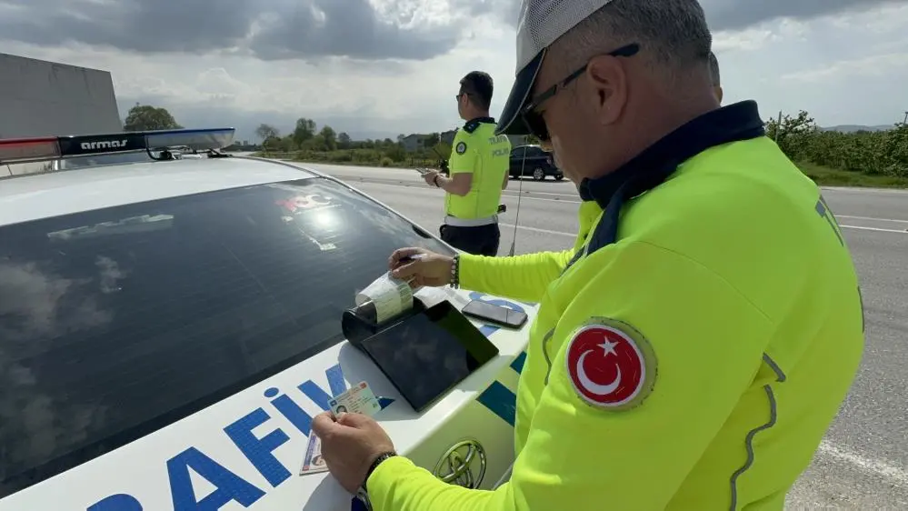 Selektörle uyarmak istediler, cezayı yediler - Resim : 2