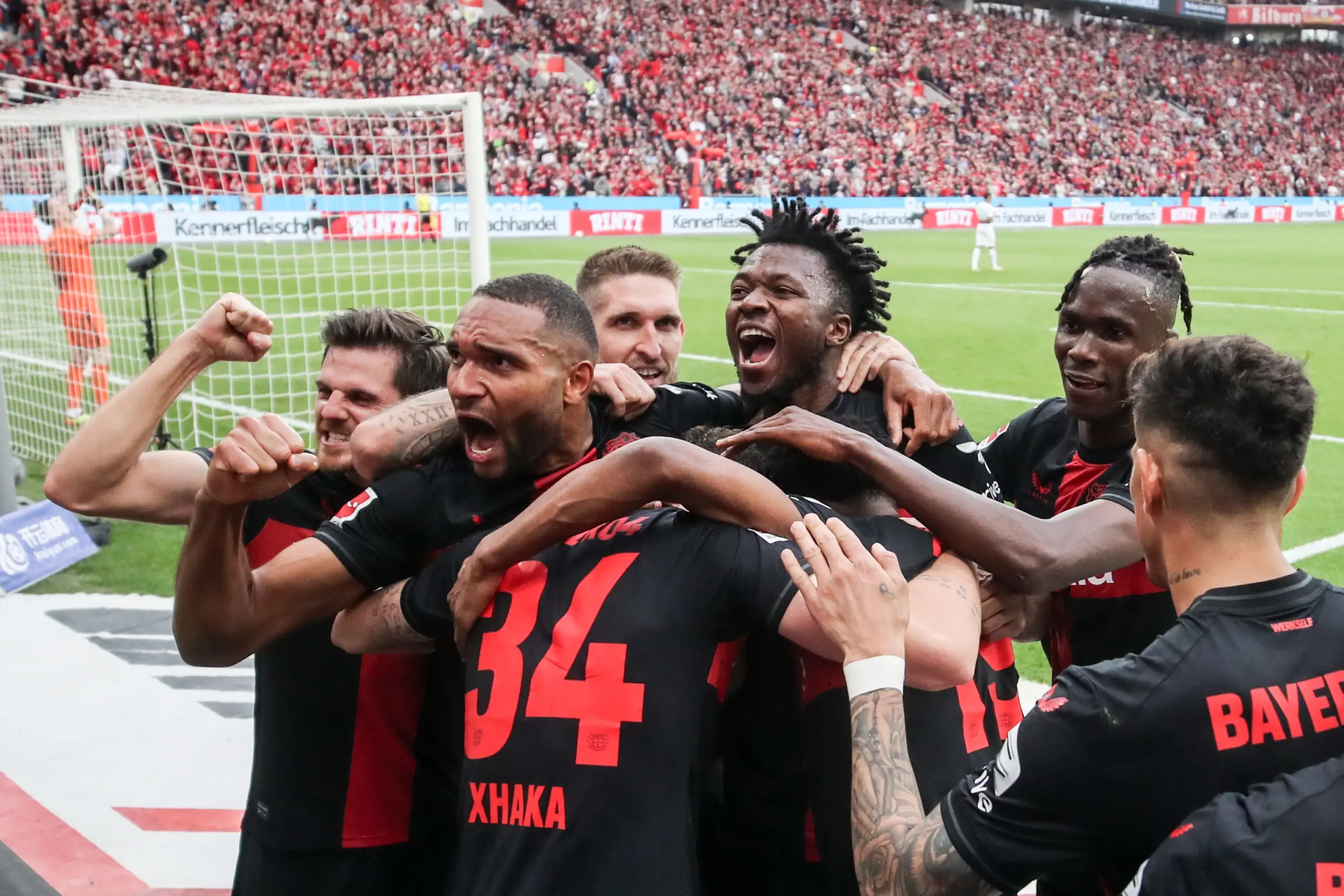 Bayer Leverkusen tarihte ilk kez şampiyon! - Resim : 1