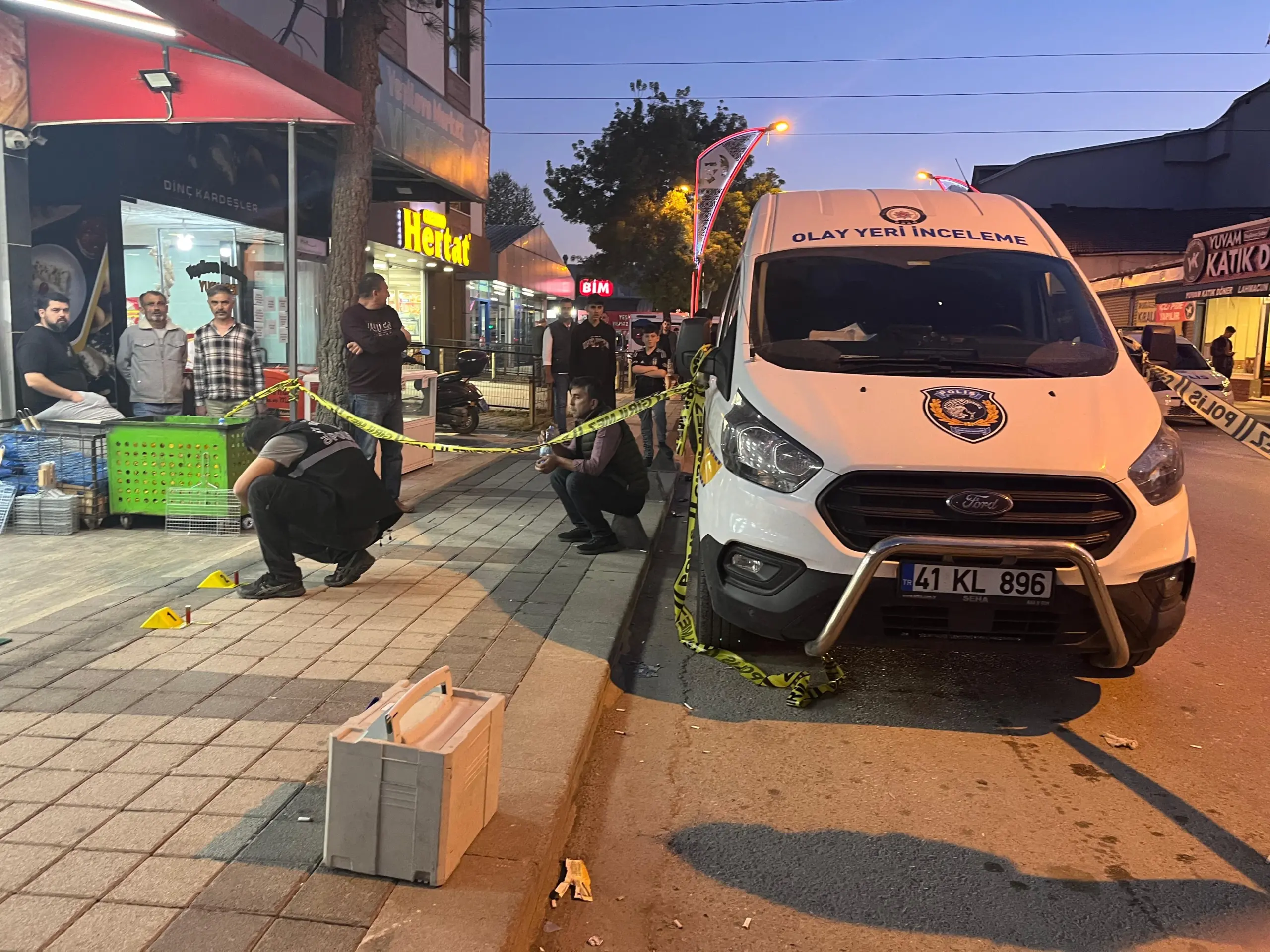 Kasap dükkanına pompalı tüfekle saldırdı! - Resim : 1