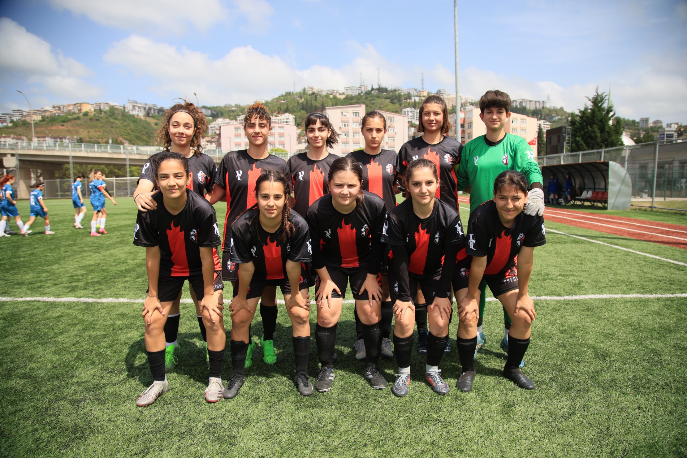 Gölcük İdmanocağı - Karşıyaka Koleji: 5-0 "Kadınlar 3. Lig maçı - Foto Galeri - Ali Köksal" - Resim : 1