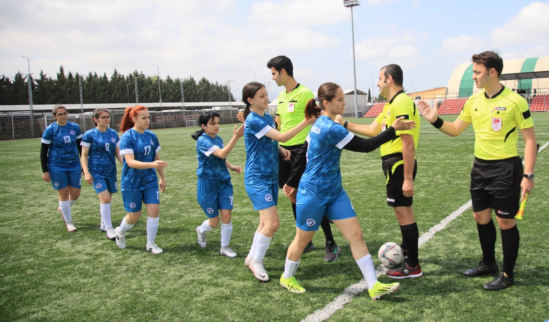 Gölcük İdmanocağı - Karşıyaka Koleji: 5-0 "Kadınlar 3. Lig maçı - Foto Galeri - Ali Köksal" - Resim : 16