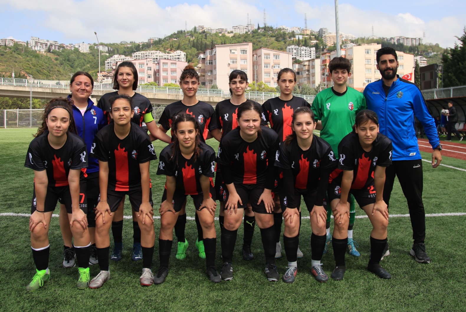 Gölcük İdmanocağı - Karşıyaka Koleji: 5-0 "Kadınlar 3. Lig maçı - Foto Galeri - Ali Köksal" - Resim : 2