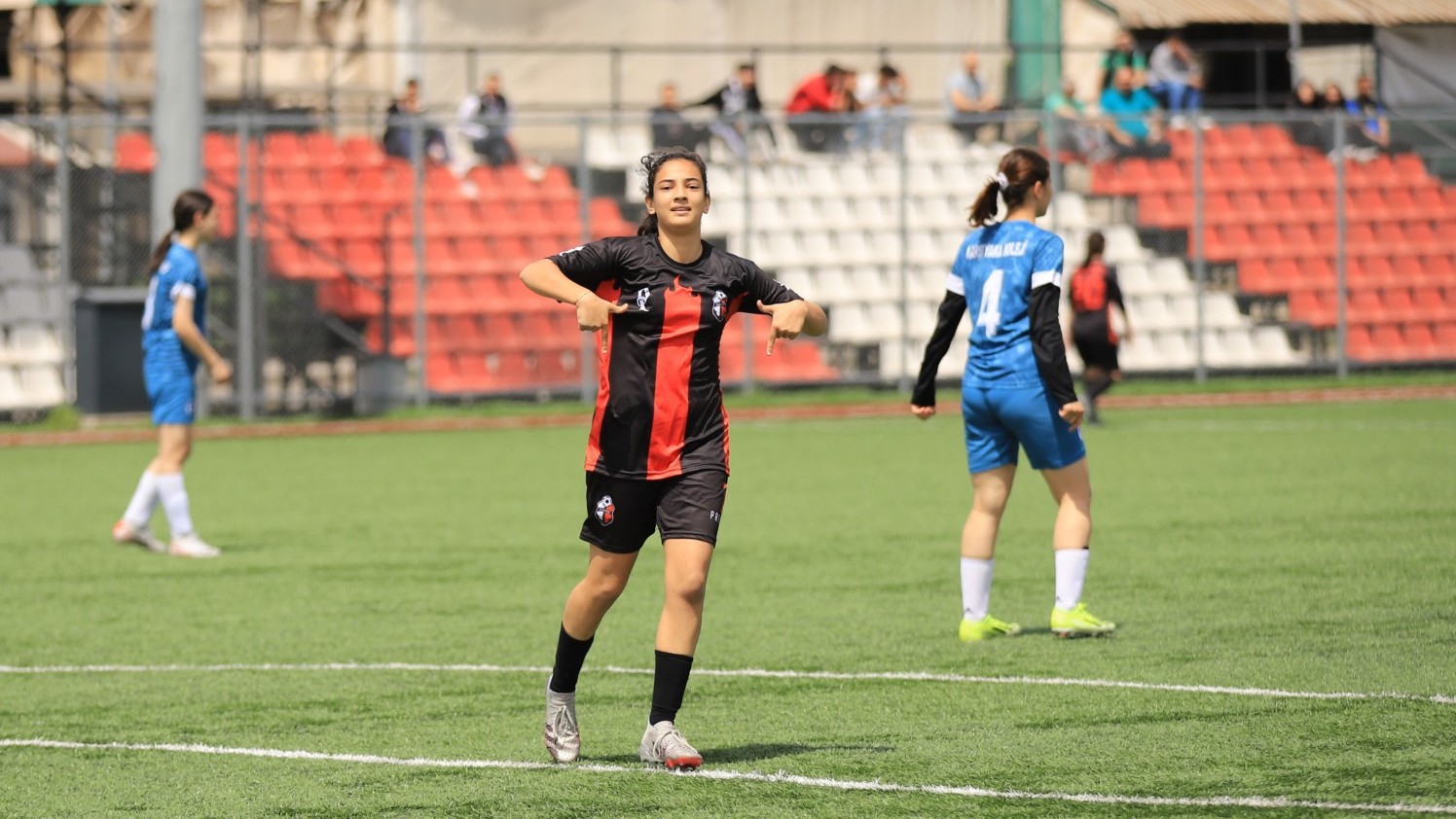 Gölcük İdmanocağı - Karşıyaka Koleji: 5-0 "Kadınlar 3. Lig maçı - Foto Galeri - Ali Köksal" - Resim : 49