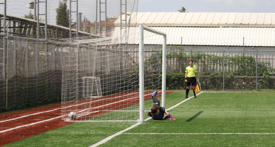 Gölcük İdmanocağı - Karşıyaka Koleji: 5-0 "Kadınlar 3. Lig maçı - Foto Galeri - Ali Köksal" - Resim : 54