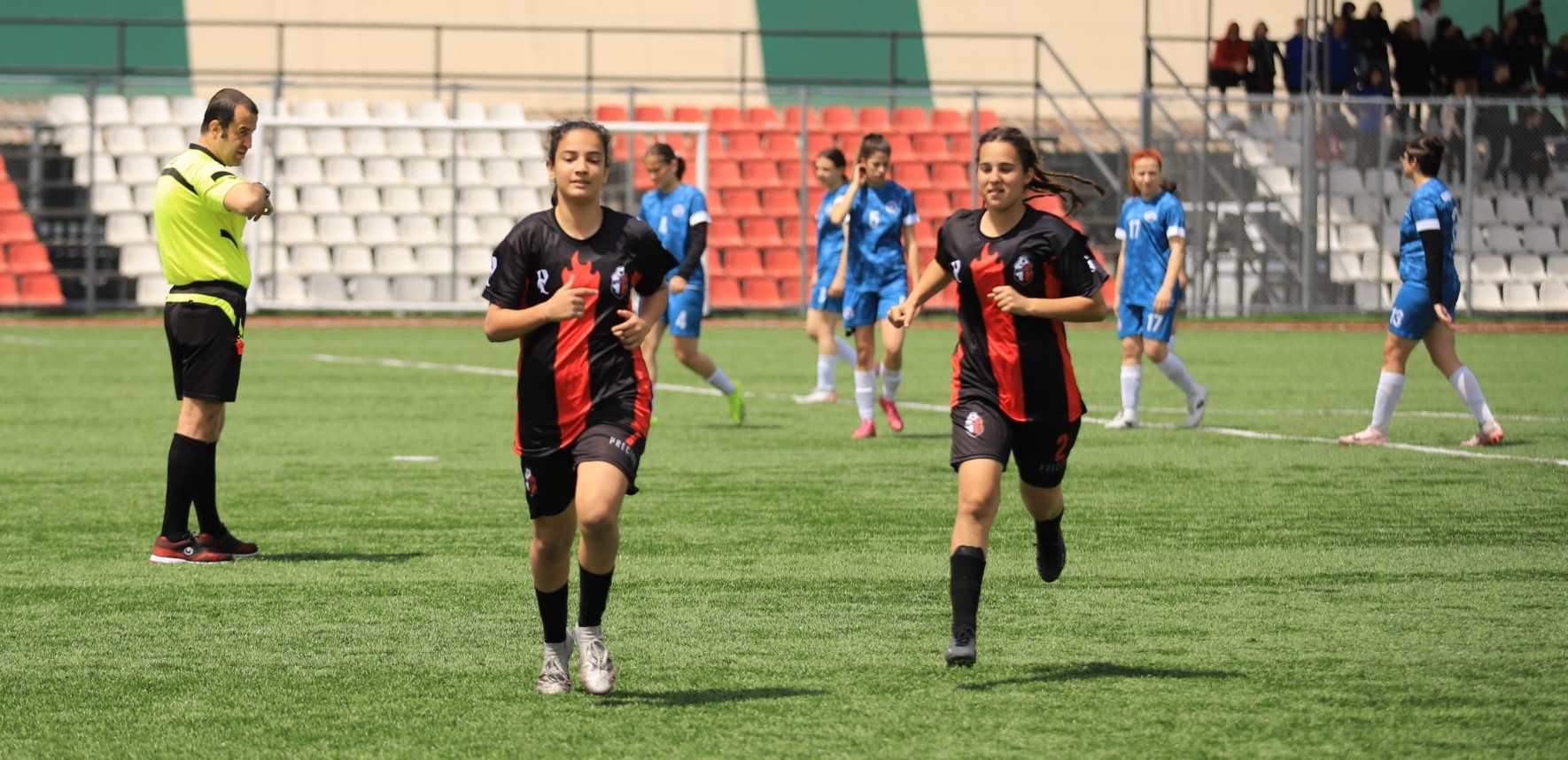 Gölcük İdmanocağı - Karşıyaka Koleji: 5-0 "Kadınlar 3. Lig maçı - Foto Galeri - Ali Köksal" - Resim : 55