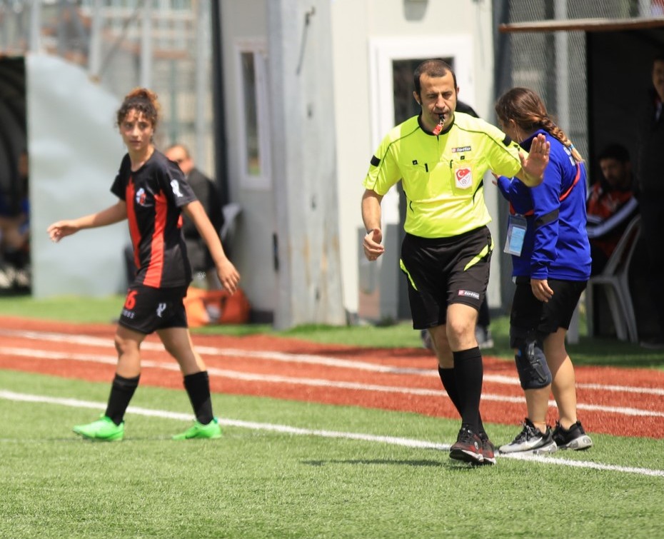 Gölcük İdmanocağı - Karşıyaka Koleji: 5-0 "Kadınlar 3. Lig maçı - Foto Galeri - Ali Köksal" - Resim : 62