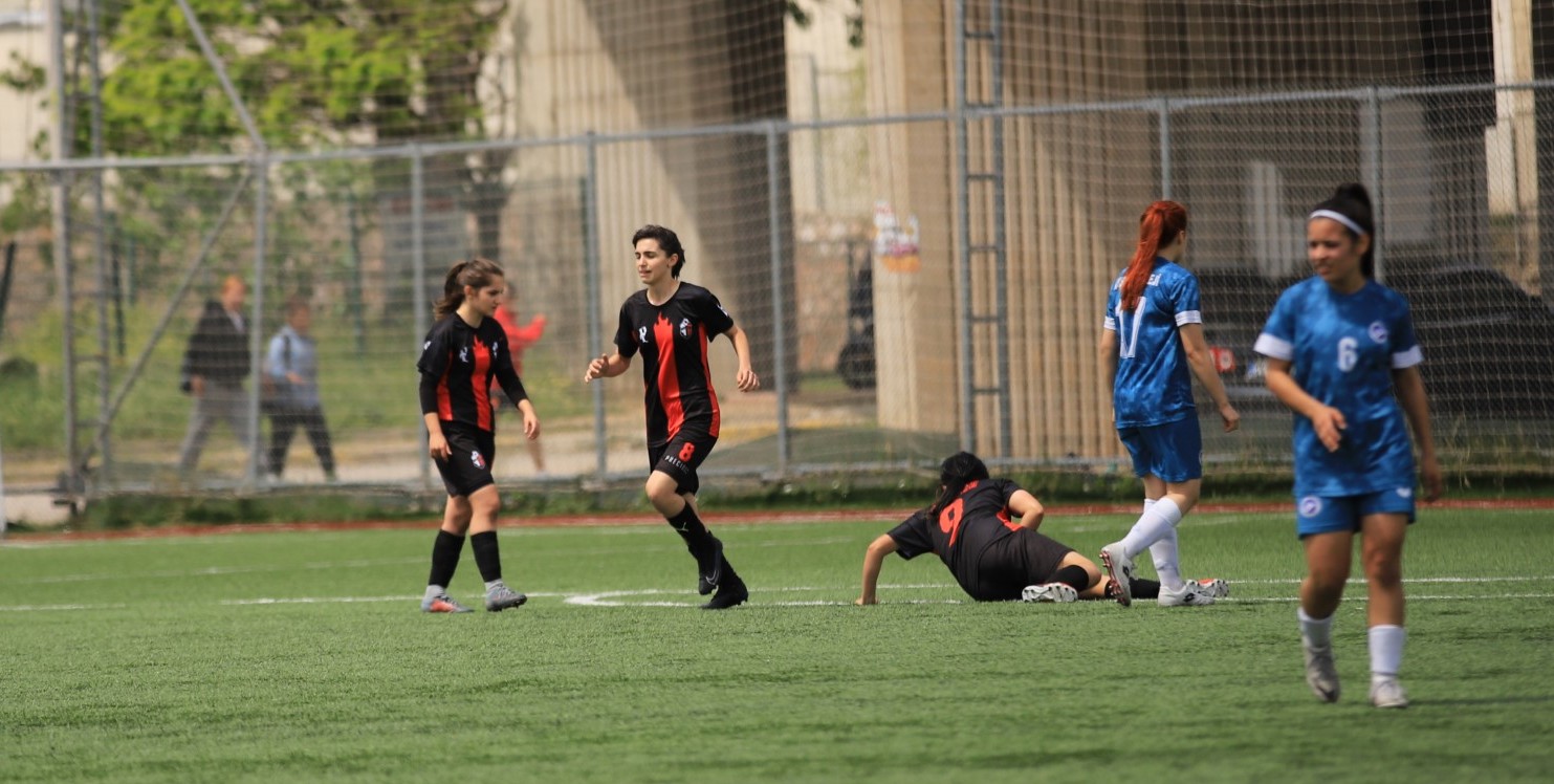 Gölcük İdmanocağı - Karşıyaka Koleji: 5-0 "Kadınlar 3. Lig maçı - Foto Galeri - Ali Köksal" - Resim : 75